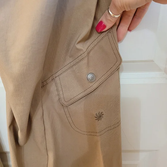 ATHLETA Dipper Tan Cargo Pants Bootcut SZ 12P - Picture 6 of 10
